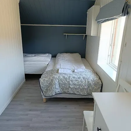 Spacious Oceanfront House In The Heart Of Lofoten Holiday home