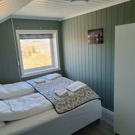 Spacious Oceanfront House In The Heart Of Lofoten Lyngedal
