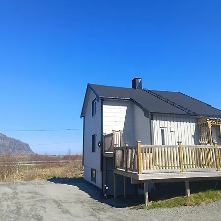 Spacious Oceanfront House In The Heart Of Lofoten Σπίτι διακοπών