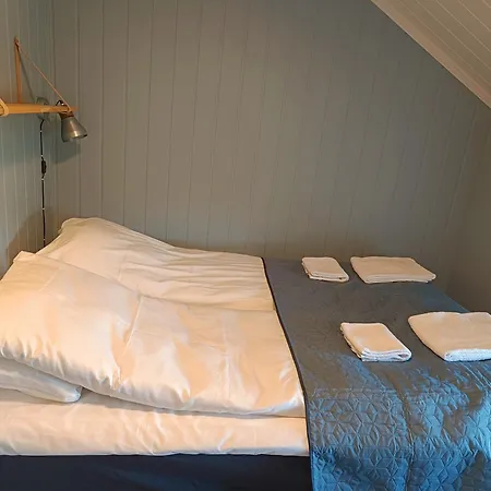 Spacious Oceanfront House In The Heart Of Lofoten Dom wakacyjny Lyngedal