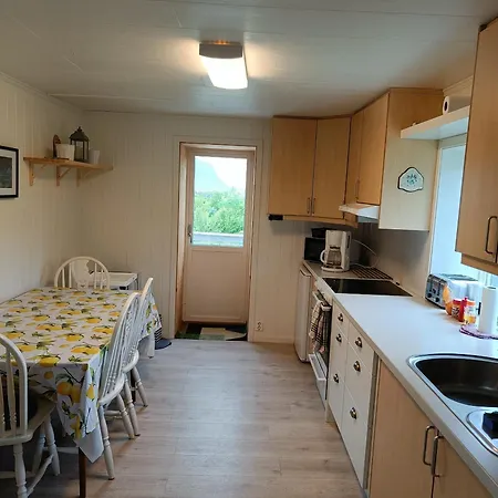 Spacious Oceanfront House In The Heart Of Lofoten Dom wakacyjny *