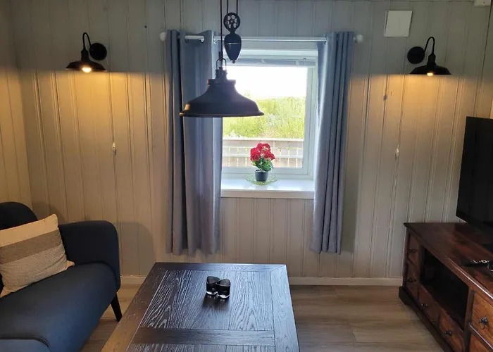 Spacious Oceanfront House In The Heart Of Lofoten