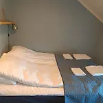 Spacious Oceanfront House In The Heart Of Lofoten Nyaraló Lyngedal