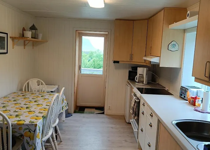 Spacious Oceanfront House In The Heart Of Lofoten Дом отдыха *